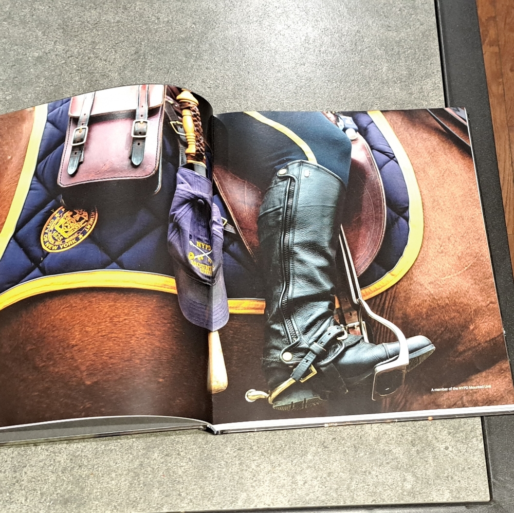 NYPD BOOK - Picture 4 of 9